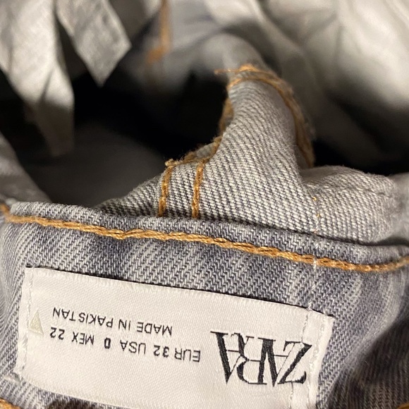 Zara mom jeans - Picture 3 of 3